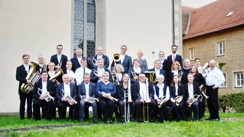 Foto: Die Bläserinnen und Bläser des Wiesenbronner Posaunenchores. - Sophie Fröhlich